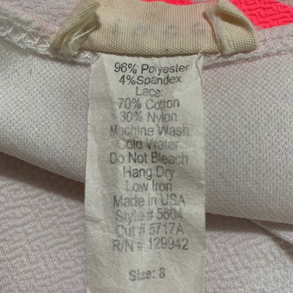 Pink/white girl's dress - Picture 6 of 6